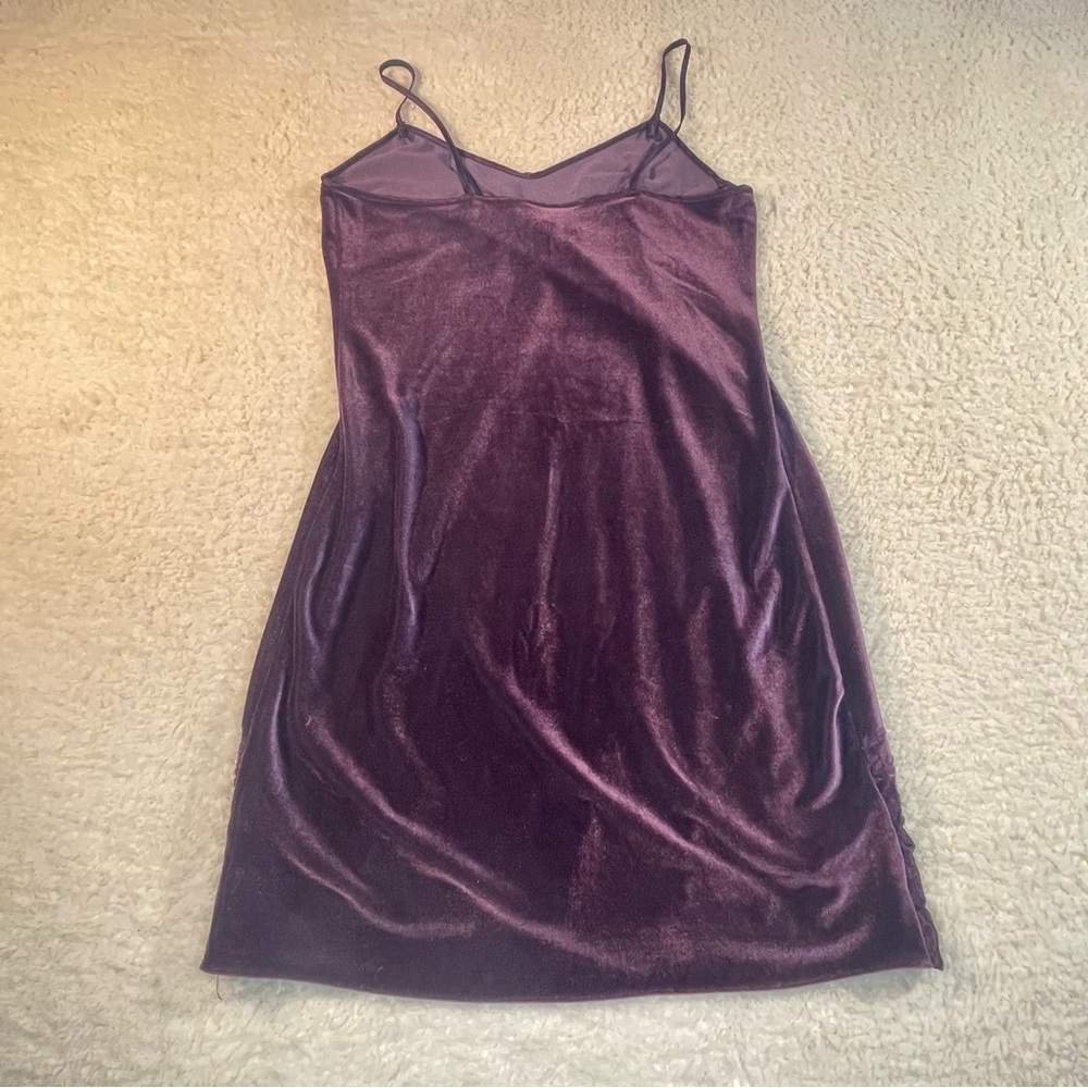 Dentelle Vintage Plum Satin & Velvet Robe + Matching Nightgown Set Romantic Luxe - Picture 7 of 13
